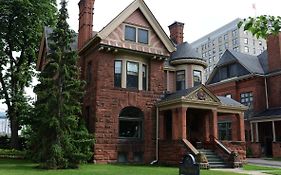 The Inn On Ferry Street